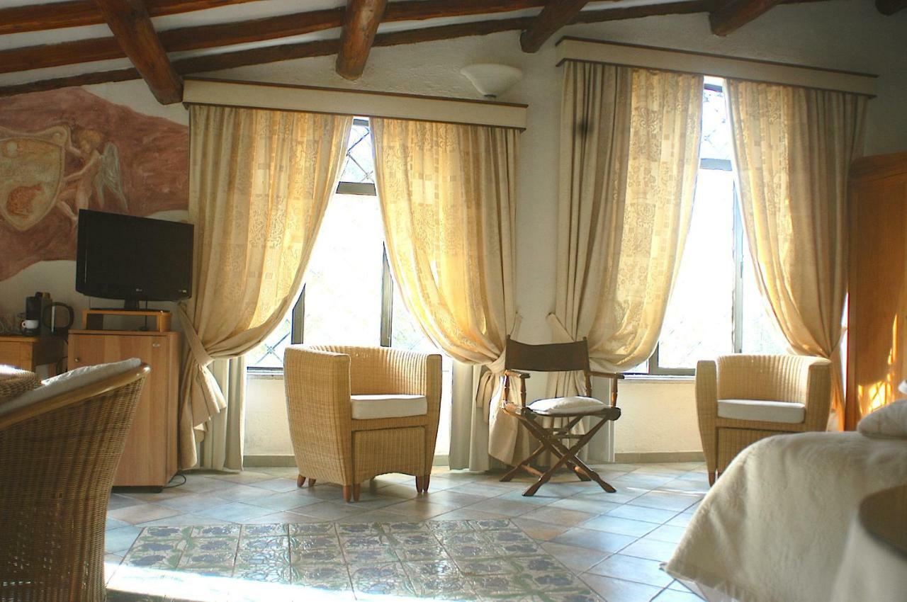 Hotel Villa Clementina Bracciano  Exterior foto